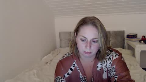 Andorphin online show from October 31, 8:10 pm