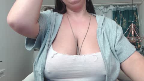 Snapshot of andrahart_ chatting on January 9, 3:04 am AndraHart online show from January 9, 3:04 am