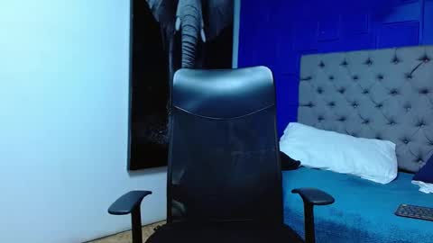 Andre Parker online show from February 5, 2:51 am