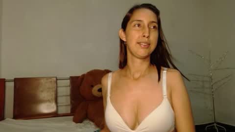 Snapshot of andre_sky_ chatting on March 31, 6:30 pm A l e online show from March 31, 6:30 pm