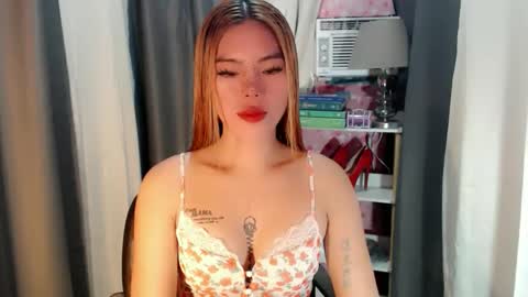 andrea06121998 online show from February 19, 12:56 pm