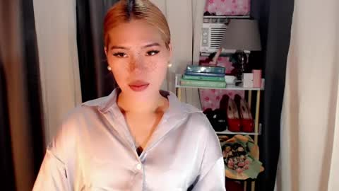 andrea06121998 online show from July 3, 2:56 pm
