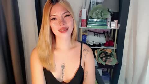 andrea06121998 online show from July 28, 2:13 pm