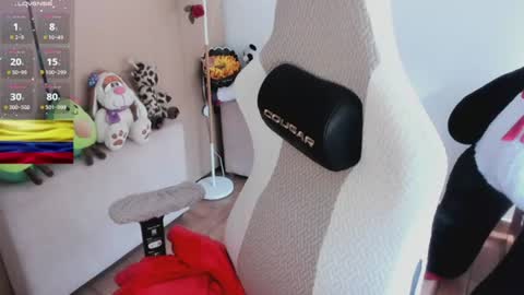 Snapshot of andrea_bonnie chatting on June 11, 2:15 pm andrea_bonnie online show from June 11, 2:15 pm
