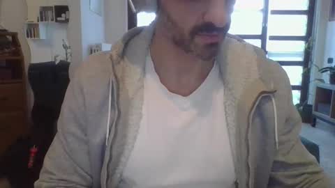 Snapshot of andrea_feetlover chatting on February 23, 4:15 pm andrea_feetlover online show from February 23, 4:15 pm