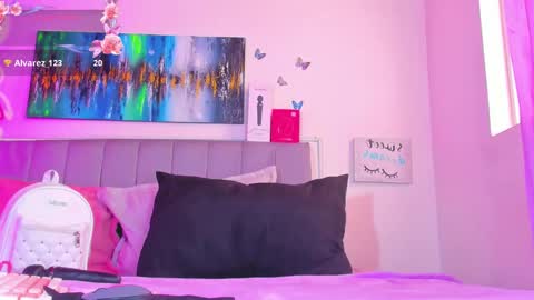 Snapshot of andrea_flow chatting on March 4, 3:18 pm Andrea online show from March 4, 3:18 pm