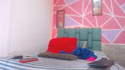 andrea ospina1 online show from January 15, 12:25 pm