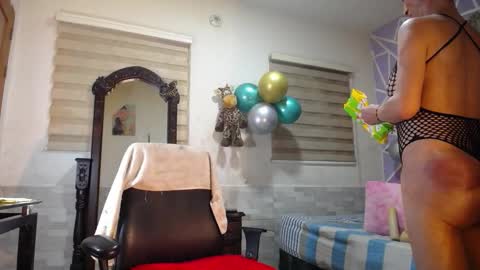 andrea ospina1 online show from March 7, 1:19 pm