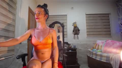 andrea ospina1 online show from March 23, 1:59 pm