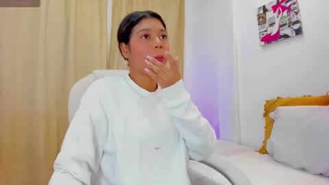 Andrea online show from September 12, 1:00 pm
