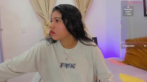 Andrea online show from November 12, 11:32 am