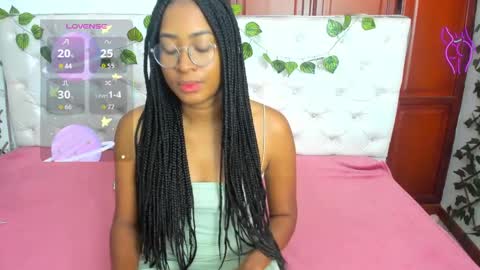 Naomi Andrea Daviss online show from October 27, 12:20 pm