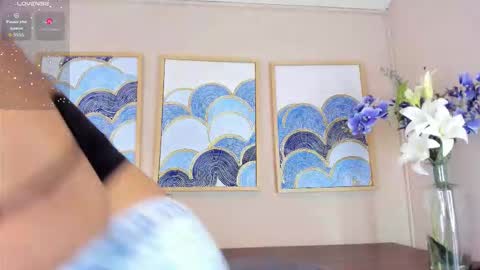 Snapshot of andreaa_zoee_ chatting on November 19, 1:11 pm Andrea Zoelins online show from November 19, 1:11 pm