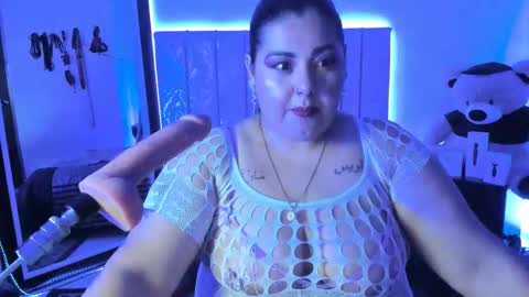 Snapshot of andreaakinky chatting on September 13, 8:14 am andreaakinky online show from September 13, 8:14 am