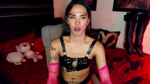 Snapshot of andreaforbedtime chatting on January 2, 8:49 am Andrea And Chloe Asians Girls online show from January 2, 8:49 am