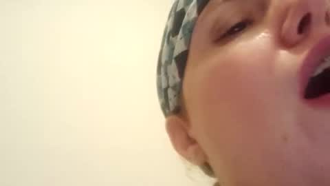 andreamartinssean2018 online show from May 22, 6:24 pm