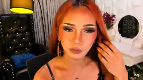 Snapshot of andreamorris chatting on June 9, 10:21 pm andreamorris online show from June 9, 10:21 pm
