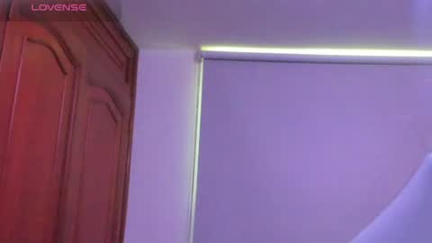 andreaqueenn online show from March 24, 7:08 pm