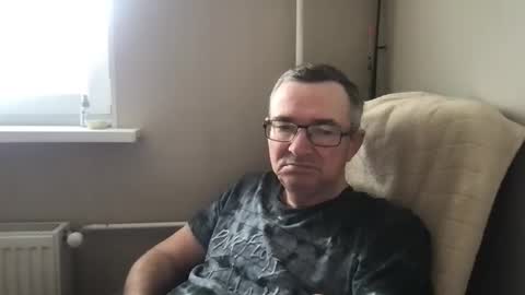 Snapshot of andreass60 chatting on March 16, 7:23 am andreass60 online show from March 16, 7:23 am