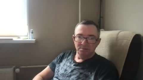 Snapshot of andreass60 chatting on March 18, 7:11 am andreass60 online show from March 18, 7:11 am