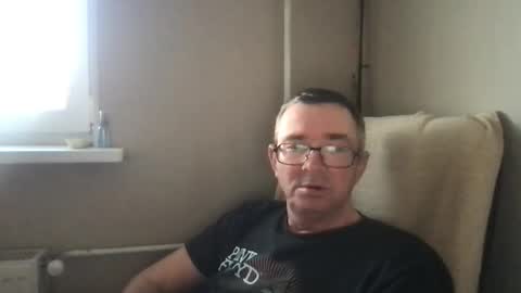 Snapshot of andreass60 chatting on March 21, 4:21 pm andreass60 online show from March 21, 4:21 pm