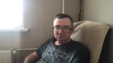 Snapshot of andreass60 chatting on March 25, 7:36 am andreass60 online show from March 25, 7:36 am