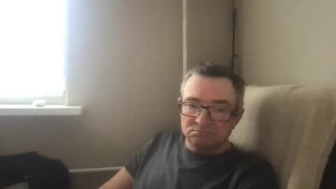 Snapshot of andreass60 chatting on April 7, 7:53 am andreass60 online show from April 7, 7:53 am