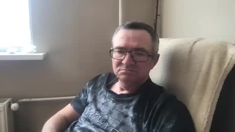 Snapshot of andreass60 chatting on April 8, 7:08 am andreass60 online show from April 8, 7:08 am