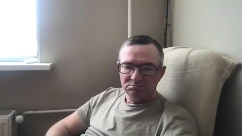 Snapshot of andreass60 chatting on April 20, 6:16 am andreass60 online show from April 20, 6:16 am