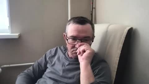 Snapshot of andreass60 chatting on May 5, 8:00 am andreass60 online show from May 5, 8:00 am
