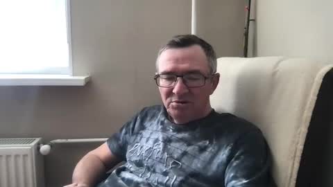 Snapshot of andreass60 chatting on May 6, 7:24 am andreass60 online show from May 6, 7:24 am