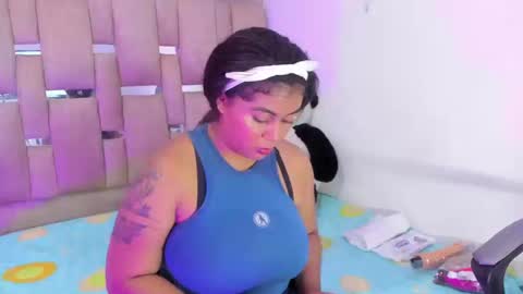 A n d r  e a S w e e t  online show from September 24, 8:01 pm