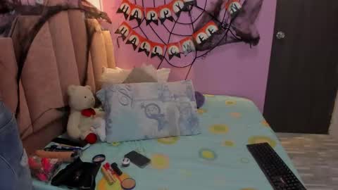 A n d r  e a S w e e t  online show from October 20, 7:36 pm