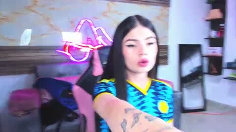 andrees_s online show from June 28, 2:50 am