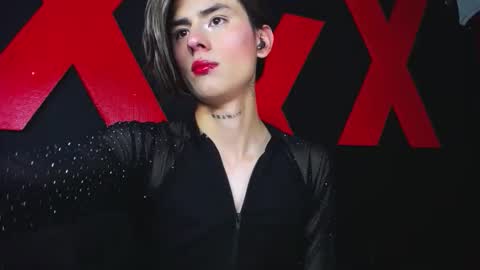 Snapshot of andres992563 chatting on February 16, 2:13 pm Alann online show from February 16, 2:13 pm