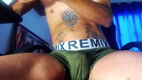 Snapshot of andres_cond chatting on March 28, 1:11 pm Andrs o online show from March 28, 1:11 pm