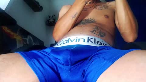 Snapshot of andres_cond chatting on April 14, 12:16 am Andrs o online show from April 14, 12:16 am