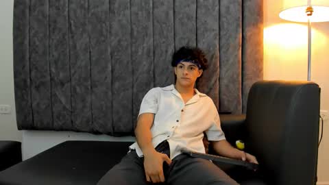 andres_cream online show from September 9, 5:07 am