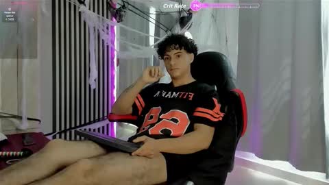 andres_cream online show from October 28, 3:25 pm