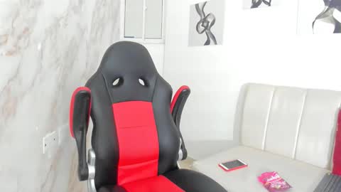 Snapshot of andres_stud777 chatting on October 8, 5:05 am ANDRES online show from October 8, 5:05 am