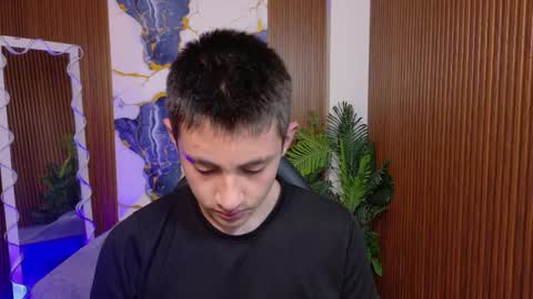 andres_tay online show from June 4, 2:17 am