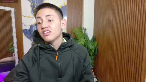 andres_tay online show from June 15, 2:14 am