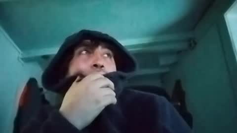 Snapshot of andresby0x chatting on October 10, 2:27 pm andresby0x online show from October 10, 2:27 pm