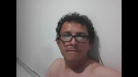 Snapshot of andresfloga chatting on October 5, 10:40 pm andresfloga online show from October 5, 10:40 pm