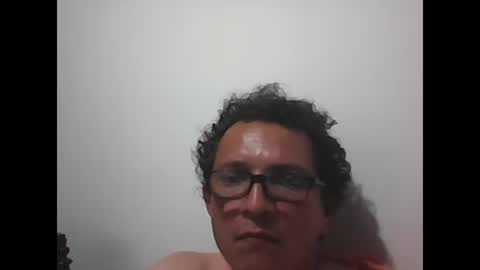 andresfloga online show from October 20, 3:18 am