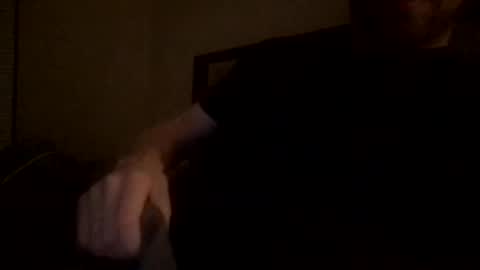 andresgarcia2424 online show from January 13, 4:28 am