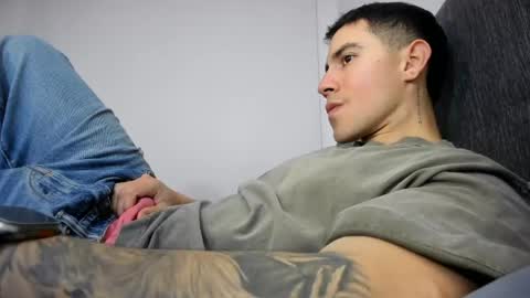 Snapshot of andresjuan92 chatting on May 18, 4:07 am onlyfanscallmegotter online show from May 18, 4:07 am