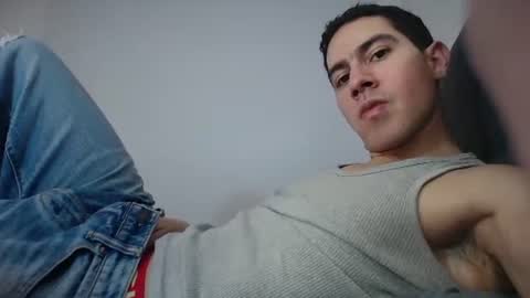 Snapshot of andresjuan92 chatting on June 19, 2:27 am onlyfanscallmegotter online show from June 19, 2:27 am