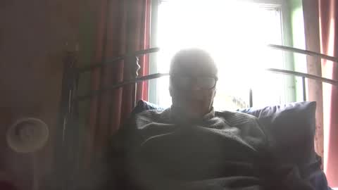 Snapshot of andrew160258 chatting on March 28, 3:11 pm Andrew online show from March 28, 3:11 pm