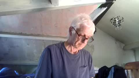 Andrew online show from July 14, 11:49 am